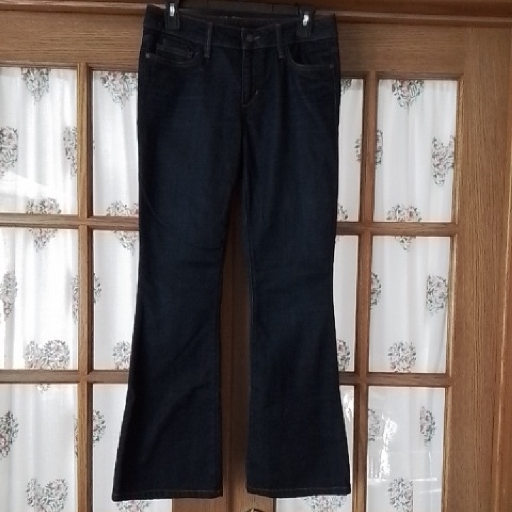 Joe's Jeans Women's Dark Blue Jeans, Size 26 Waist.